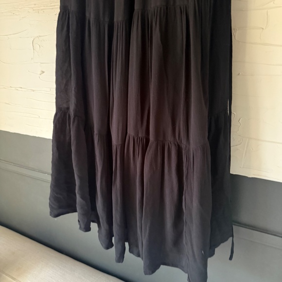 Banana Republic | Black Tiered Maxi Dress | Size Small Petite - Picture 4 of 7